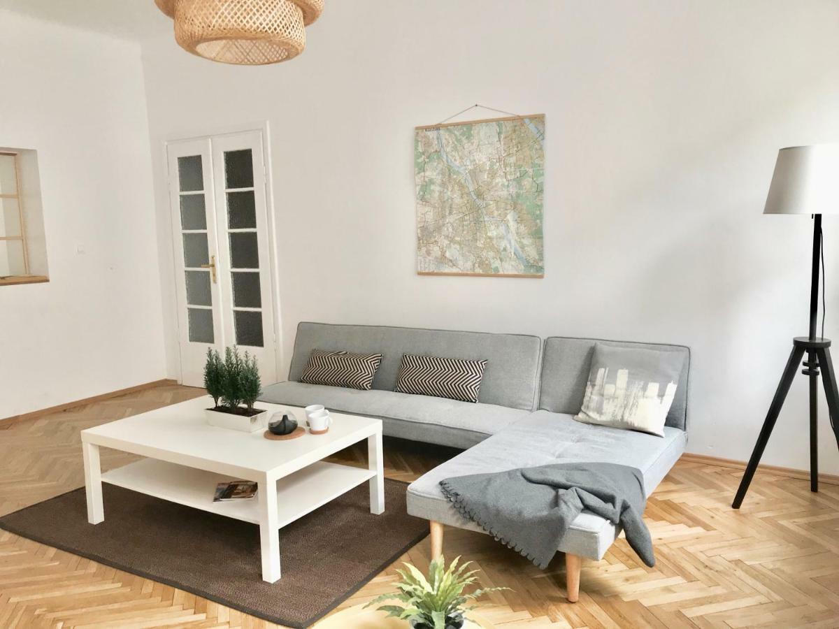 Chmielna Apartament *
